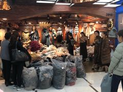 -广州白马服装市场