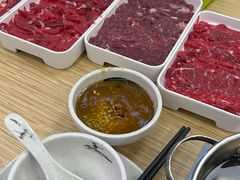 -杨老板·海鲜集市火锅·鲜切牛肉(中防万宝店)