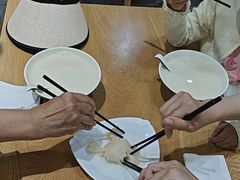-三好食堂(煎饺·馄饨·肉饼米线·盛世广场店)