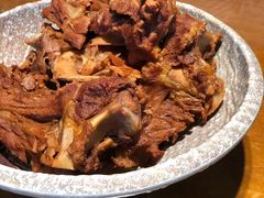 特色大铁锅烀腔骨-95号酱骨·一块豆腐(展春园西路店)