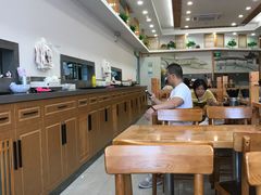 大堂-小姜锅贴(凤凰街店)
