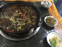 -石灰市毛记烧鸡公(解放碑店)