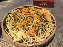 -老街烧烤大排档·地道湖北菜·龙虾馆(汉口火车站店)