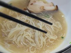 -百年老字号·观振兴蟹黄面·三虾面·苏式面(观前街富仁坊巷店)