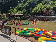-重庆神龙峡漂流