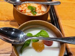 自制酸奶配蜂巢蜜-四季民福烤鸭店(前门廊房二条店)