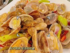 -四川小胡子海鲜(丁村万人海鲜广场店)