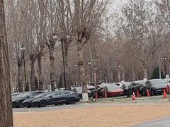 -TESLA 特斯拉(北京颐堤港体验店)