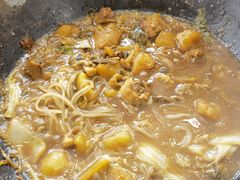 -粘豆包柴火铁锅炖