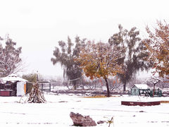 仁和泉雪景-北京72度温泉度假民宿