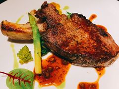 低温慢烤烟熏西班牙黑毛猪排-弦月窗LUNETTE BY AMANDA(复兴路店)