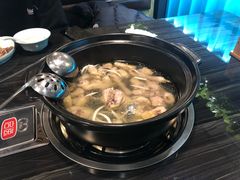 -东椰·海南椰子鸡火锅(朝阳门店)