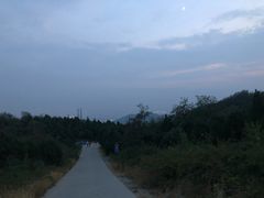 -鬼笑石后山停车场