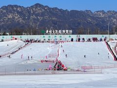 -华彬猛犸滑雪场