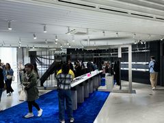 -Gentle Monster(Galleria百货狎鸥亭店)