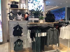 -lululemon(万象城店)