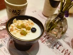 杏仁豆腐-假装苏杭·迎春花与梅(陆家嘴中心店)