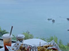 鸡米花-悬崖咖啡厅