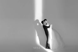 -至臻微拉婚纱摄影