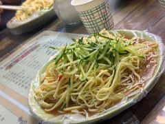 -艾力江和田馕坑烤肉店