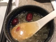 桃胶银耳羹-大渔铁板烧(花园道店)