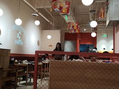 大堂-鸡遇虾煲干锅火锅(小寨金莎店)
