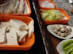 -聚汇三少·龙虾·中餐厅(莫邪路新天地店)