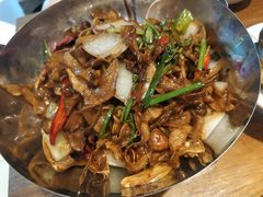 一锅菌香-滇越乘象云南餐厅(次渠店)