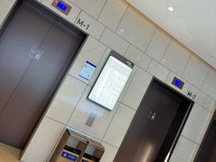 -中庚漫游城停车场