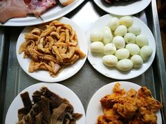 -苗伯妈酸汤火锅