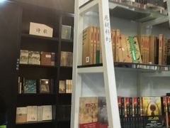 -钟书阁(松江泰晤士小镇店)