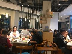大堂-小牛叔鲜切牛肉·火锅·烤肉自助(公济桥路店)