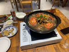 -乡土特色.冷锅鱼.牦牛肉汤锅