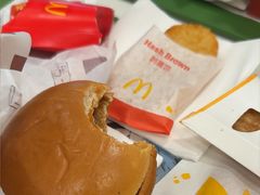 -麦当劳(上海虹桥站30B检票口楼上)