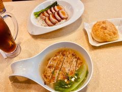 -九龙湾茶餐厅(东门店)