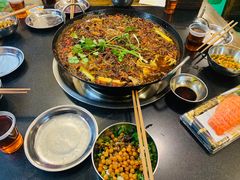 -鸿顺老铁锅美蛙鱼府(解放碑店)