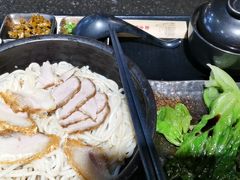 -勝记粉库桂林米粉非遗传承(西街店)
