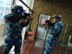 -亲兄弟真人CS团建拓展基地