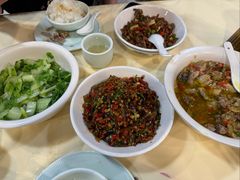 -笨罗卜浏阳菜馆(龙华鹏润达店)
