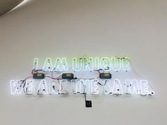 -UNI UNI(环亚凯瑟琳店)