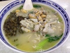 黄鱼蛤蜊面-明呈黄鱼面馆(斜土路店)
