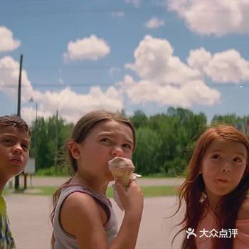 借迪士尼的光 贫民区也一片炫彩