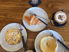 -Le Banneton Café French Bakery