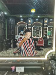 -豪帅男士理容馆