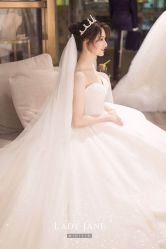 -Lady  Jane高端婚纱礼服馆