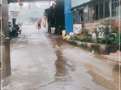 -红旗山庄(圭峰山店)