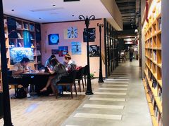 -百新书局(尚悦湾店)