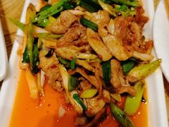 蒜苗盐煎肉-盘飧市(春熙路店)