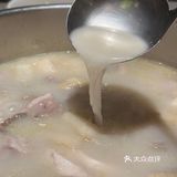 [色]东北人也被征服！猪肚鸡的美味无法抵挡！
