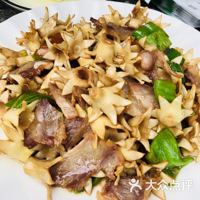 苍绿苑石榴花炒腊肉图片-北京云南菜-大众点评网